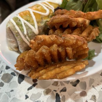 Ellen's Stardust Diner - Breakfast burrito - Diners Near Me - New York, New York