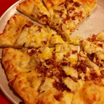 Chico's Pizza Parlor - Pizza Near Me - Seaview, Washington