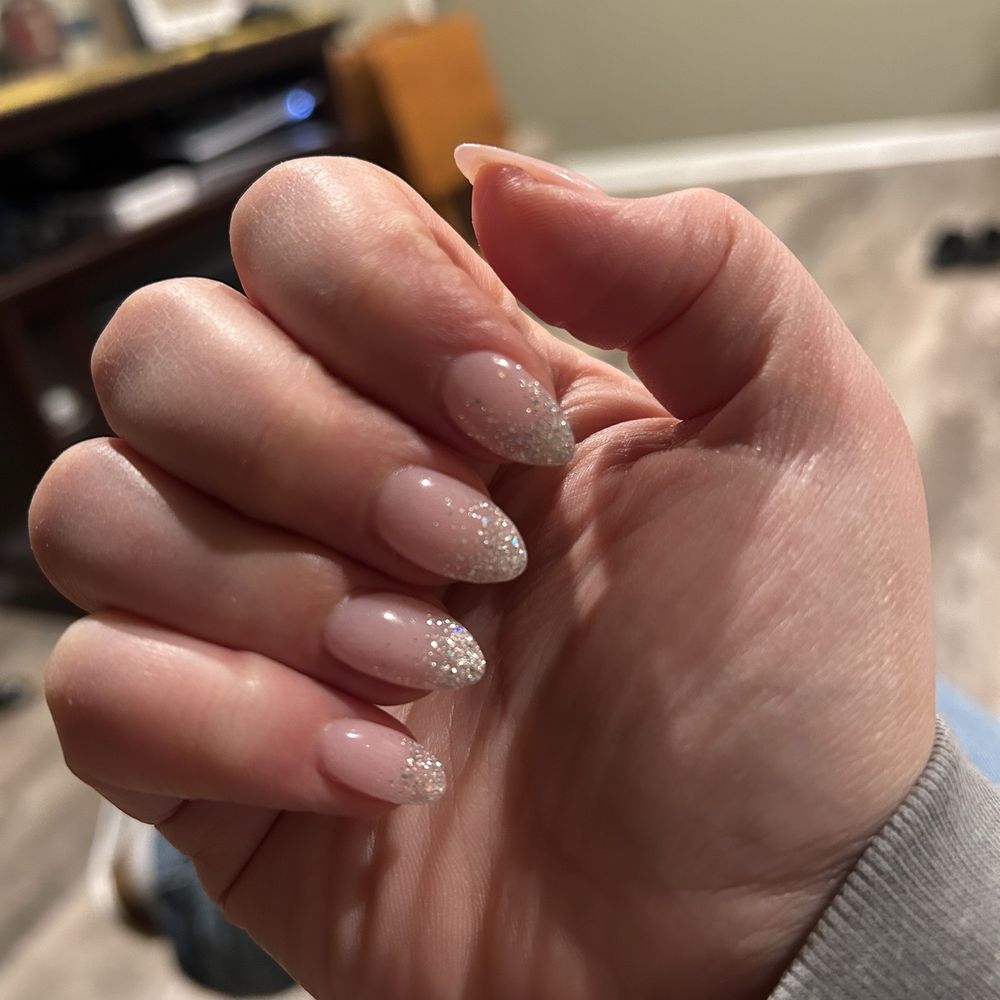 Dip manicure with tips Dip manicure with tips