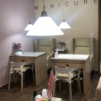 Polish Nail Studio - Acogedor y decoración super linda - Massage Near Me - Ciudad de México, DIF Polish Nail Studio - Acogedor y decoración super linda - Massage Near Me - Ciudad de México, DIF