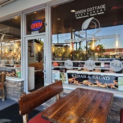 Green Cottage - Outdoor seating available