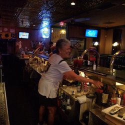 Artie's Countrywood Lounge - Sue making amazing Bloody Marys!!