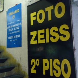Foto Zeiss - "Foto Zeiss" dejó hace muchos año el rubro del revelado de imágenes. Realizan retratos de estudios muy cool!