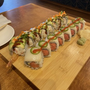 MOMO Sushi - Avalon Roll and Spicy Tuna - Sushi Bars Near Me - Mill Creek, Washington MOMO Sushi - Avalon Roll and Spicy Tuna - Sushi Bars Near Me - Mill Creek, Washington