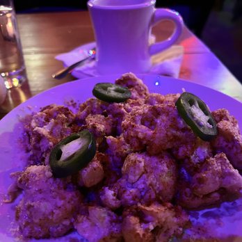 Arnolds Bar & Grill - Mexican Street Cauli - Pubs Near Me - Cincinnati, Ohio