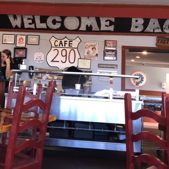 Cafe 290 Manor - Cute inside, old diner feeling very homey - Breakfast & Brunch Near Me - Manor, Texas