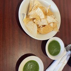 La Cueva Mex Grill - Chips and salsa