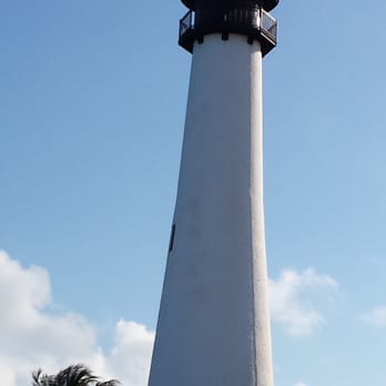 Cape Florida Lighthouse - Cape Florida lighthouse - Landmarks & Historical Buildings Near Me - Key Biscayne, Florida