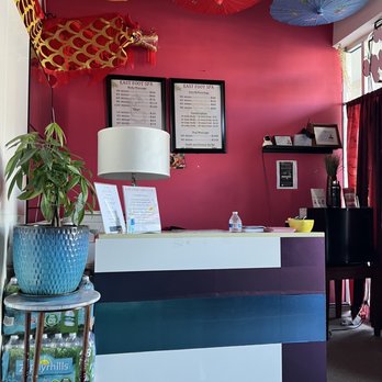 East Foot Spa - Welcome desk - Reflexology Near Me - Jacksonville Beach, Florida East Foot Spa - Welcome desk - Reflexology Near Me - Jacksonville Beach, Florida