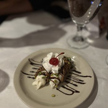 Tuscany Bistro Bar & Grill - Cannoli - Italian Near Me - Kenosha, Wisconsin