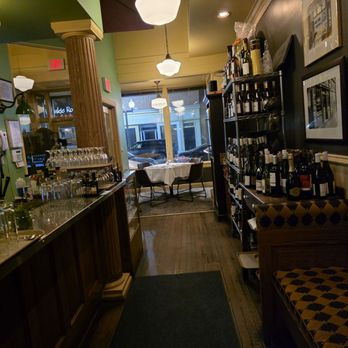 Alexander's - New American Near Me - Roanoke, Virginia