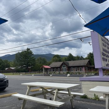 Whitebrook Dairy Bar - picnic tables with blue umbrellas - Ice Cream & Frozen Yogurt Near Me - Wilmington, New York Whitebrook Dairy Bar - picnic tables with blue umbrellas - Ice Cream & Frozen Yogurt Near Me - Wilmington, New York