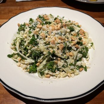 Houston's Restaurant - Emerald Kale & Roasted Chicken Salad (minus the chicken) - American Near Me - New Orleans, Louisiana Houston's Restaurant - Emerald Kale & Roasted Chicken Salad (minus the chicken) - American Near Me - New Orleans, Louisiana
