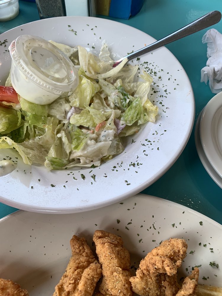 THE LAKE HOUSE Updated August 2024 135 Madison Landing Cir