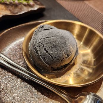 Akoya Izakaya - Black sesame ice cream - Japanese Near Me - Markham, Ontario