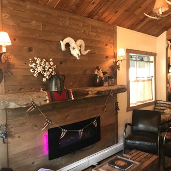 Clyde's Coffee Roasting - Relaxing seating area - Coffee Roasteries Near Me - Stateline, Nevada