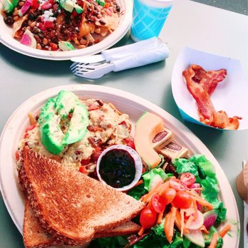 Eats - Nachos (top); B.A.T. (Bacon. Avocado & Tomato) Scramble with salad (bottom). - American Near Me - San Francisco, California