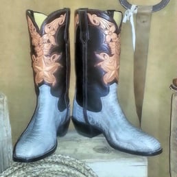 These are mine. Ostrich leg and kangaroo uppers. These are mine. Ostrich leg and kangaroo uppers.