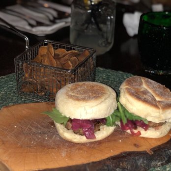 Champanheria do Largo - Sliders - Champagne Bars Near Me - Lisbon, 11