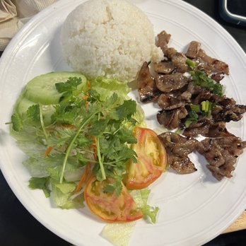 Pho Lyfe - Dry and small Portion rice plate - Vietnamese Near Me - Sunnyvale, California Pho Lyfe - Dry and small Portion rice plate - Vietnamese Near Me - Sunnyvale, California