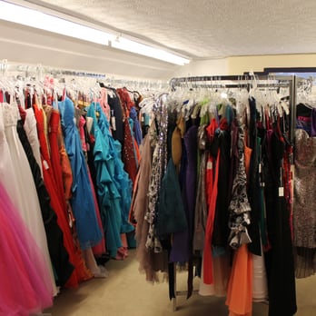 Pat's Apparel - Bridal Near Me - Hiram, Georgia