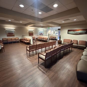 Pima Heart & Vascular - Waiting Room - Cardiologists Near Me - Tucson, Arizona