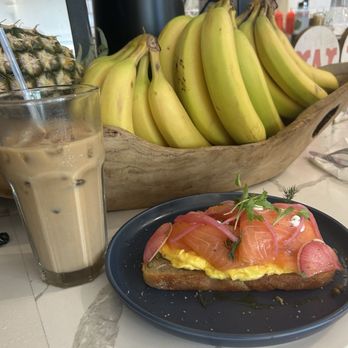 Fig & Ginger - Latte The Ocean - Breakfast & Brunch Near Me - Honolulu, Hawaii Fig & Ginger - Latte The Ocean - Breakfast & Brunch Near Me - Honolulu, Hawaii
