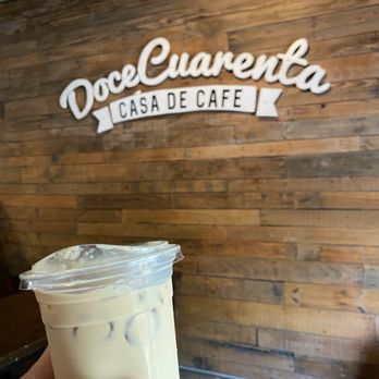 DoceCuarenta - Interior - Coffee & Tea Near Me - La Paz, BCS DoceCuarenta - Interior - Coffee & Tea Near Me - La Paz, BCS