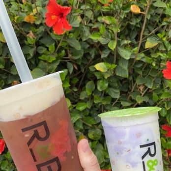 R&B Tea - Strawberry Black Tea with Aloe and boba Taro Stormy with boba - Bubble Tea Near Me - Chula Vista, California R&B Tea - Strawberry Black Tea with Aloe and boba Taro Stormy with boba - Bubble Tea Near Me - Chula Vista, California