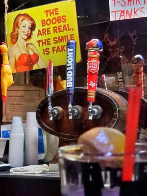 Huntridge Tavern by null