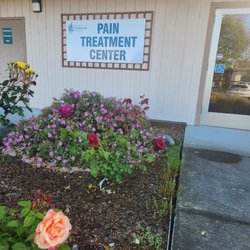 Mad River Hospital Pain Clinic - Beautiful roses in front of the Pain Treatment Center