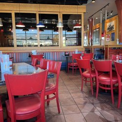Red Robin Gourmet Burgers and Brews