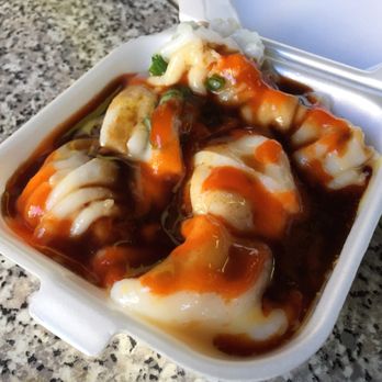 Sun Hing Lung - I overdid it with the sauces, but they were so good together - Sriracha, peanut, and soy sauce. - Chinese Near Me - New York, New York Sun Hing Lung - I overdid it with the sauces, but they were so good together - Sriracha, peanut, and soy sauce. - Chinese Near Me - New York, New York