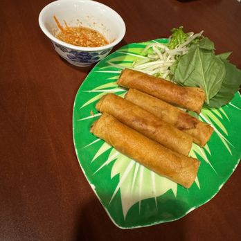 Phnom Penh - Spring Roll - Thai Near Me - Cleveland, Ohio