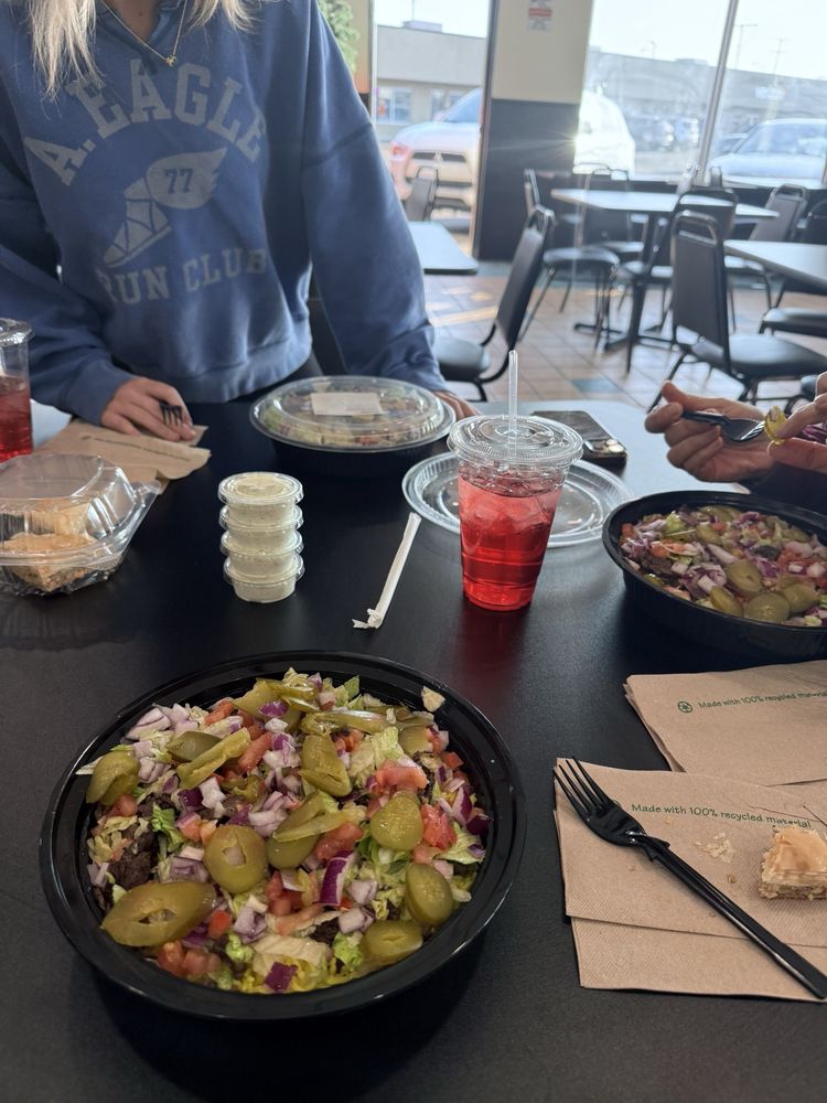 Johnny’s Mediterranean Logo