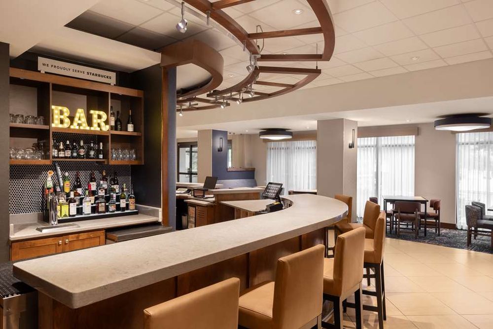 Hyatt Place Charlotte Airport/Lake Pointe