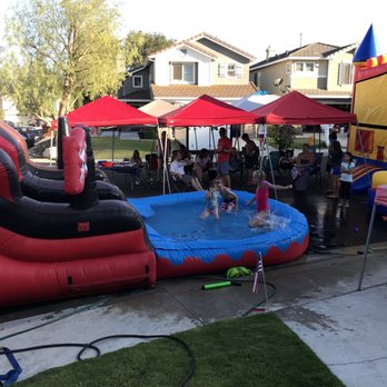 High Five Jumpers - Bounce House Rentals Near Me High Five Jumpers - Bounce House Rentals Near Me