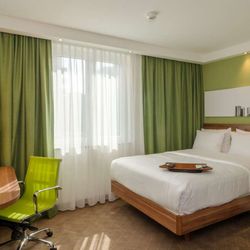 Hampton by Hilton Hamburg City Centre - Guest room