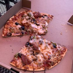 Breadeaux Pizza