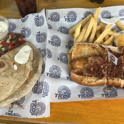 Tito´s - Food