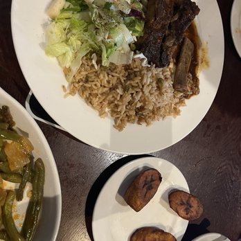 Pam's Caribbean Kitchen - A picture of a little bit of everything! - Trinidadian Near Me - Seattle, Washington Pam's Caribbean Kitchen - A picture of a little bit of everything! - Trinidadian Near Me - Seattle, Washington