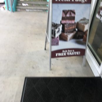 Sharkheads - Fudge inside - Souvenir Shops Near Me - Biloxi, Mississippi Sharkheads - Fudge inside - Souvenir Shops Near Me - Biloxi, Mississippi