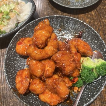 Dynasty Dumpling - General Tso' Chicken 左宗棠雞 - Dim Sum Near Me - San Francisco, California