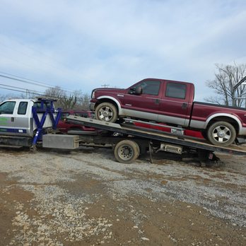 Lulu's Towing - Towing Near Me - La Grange, Kentucky Lulu's Towing - Towing Near Me - La Grange, Kentucky