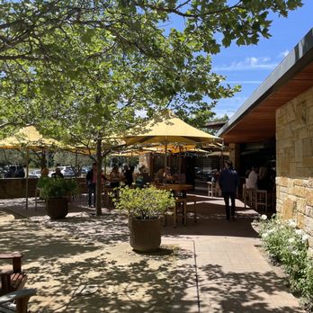 R+D Kitchen - Outside seating and bar - New American Near Me - Yountville, California R+D Kitchen - Outside seating and bar - New American Near Me - Yountville, California