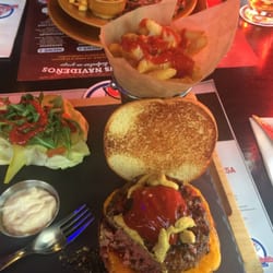 Foster's Hollywood