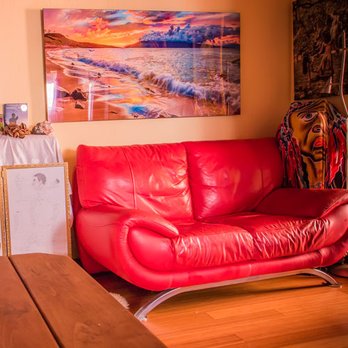 Shayla Massage - Waiting area - Massage Near Me - Kihei, Hawaii Shayla Massage - Waiting area - Massage Near Me - Kihei, Hawaii