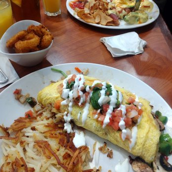Broken Yolk Cafe - The Mom Omelette - Breakfast & Brunch Near Me - La Quinta, California