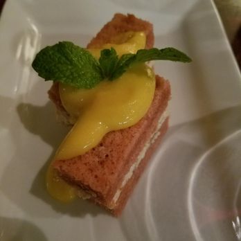 Vin 909 - Chiffon cake - New American Near Me - Annapolis, Maryland Vin 909 - Chiffon cake - New American Near Me - Annapolis, Maryland