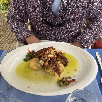 Restaurante O Pescador - My husband loved the octopus. - Seafood Near Me - Cascais, 11